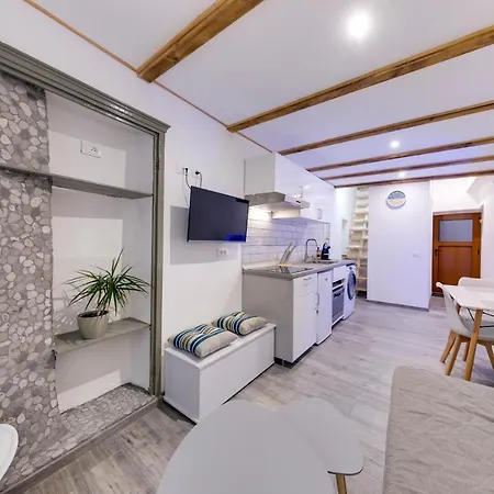 Duplex Des Sablettes * 멍똥